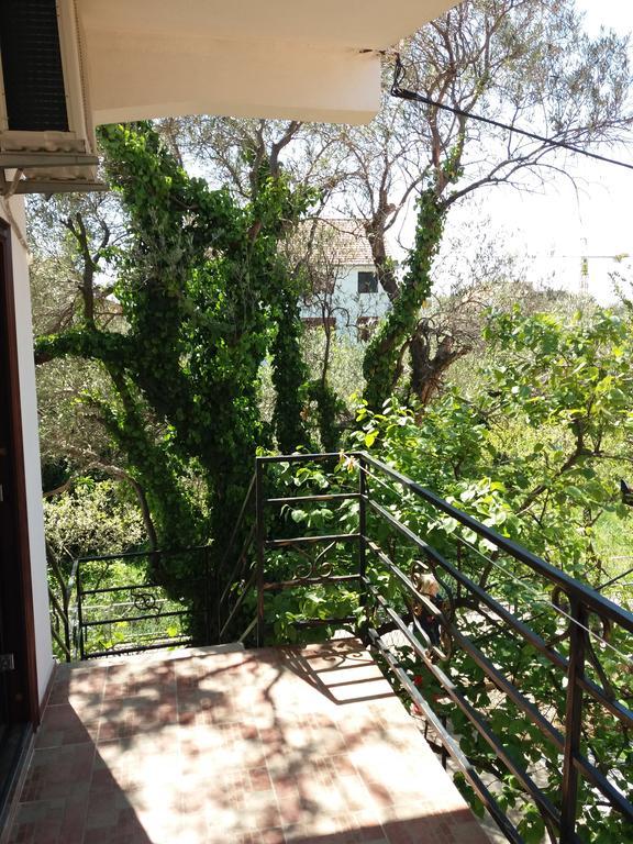 Apartmani Na Moru Bar Esterno foto
